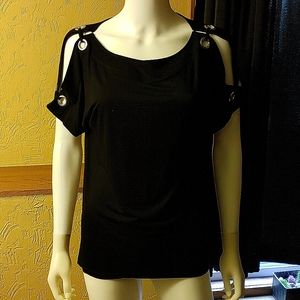 Women's Cable & Gauge Short Sleeve Cold Shoulder T-shirt